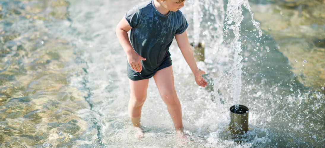 Un épisode de canicule frappe la moitié sud de la France. Plusieurs dispositifs sont mis en place pour faire face à ces chaleurs extrêmes.