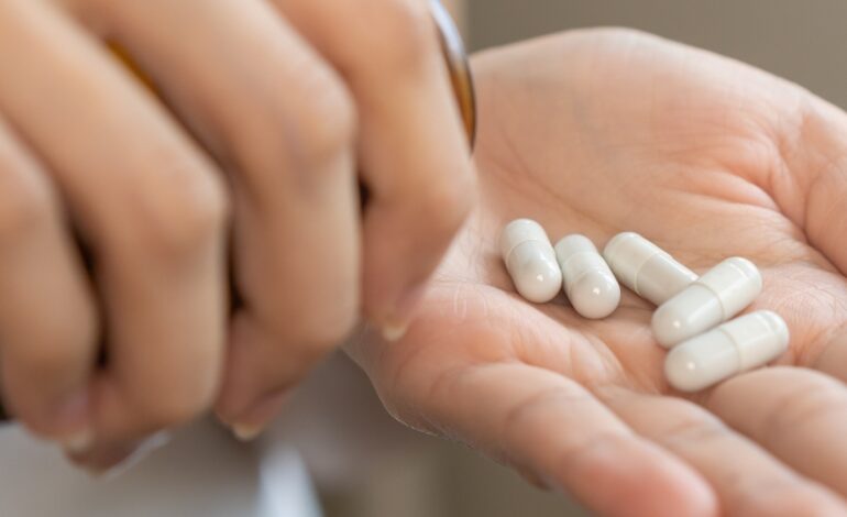 Les irrégularités dans le secteur des compléments alimentaires sont nombreuses. Un tiers des contrôles présente ainsi au moins une non-conformité, liée à des dosages erronés ou à des pratiques commerciales trompeuses.