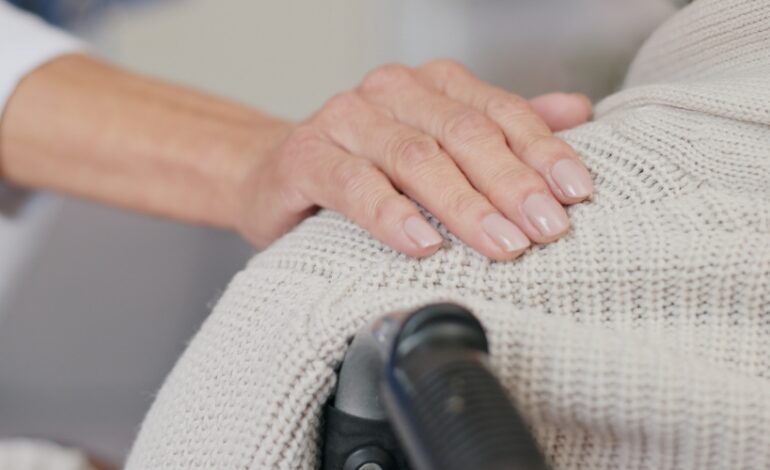 Jusqu’au 3 avril 2026, la Semaine des métiers du soin et de l’accompagnement social rend hommage aux professionnels du secteur. Elle met en lumière ces femmes et ces hommes qui s’engagent au quotidien aux côtés des plus vulnérables. De quoi susciter quelques vocations.